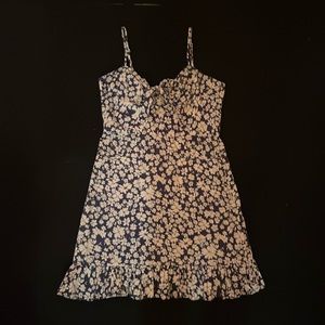 Cute summer floral mini dress. Size M.